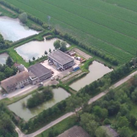 Agriturismo Lucchetta Reggiolo Kültér fotó